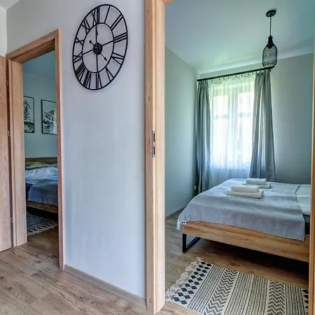 Center Cicha 8 Апартаменти *