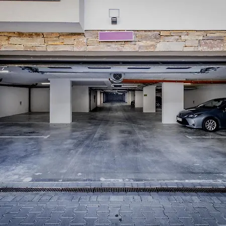 Апартаменти Center Cicha 8