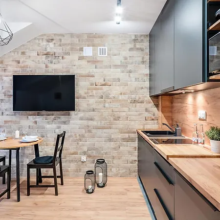 Center Cicha 8 Апартаменти