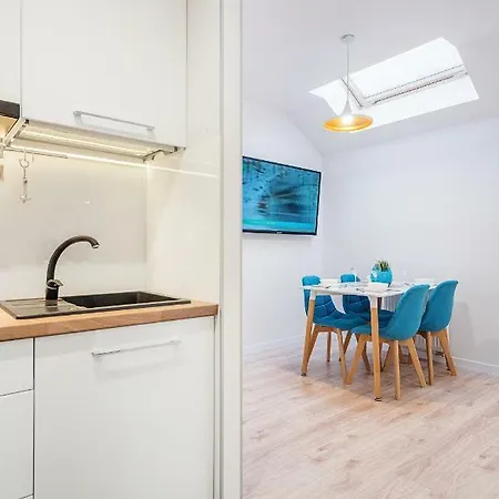 Apartamento Center Cicha 8 *